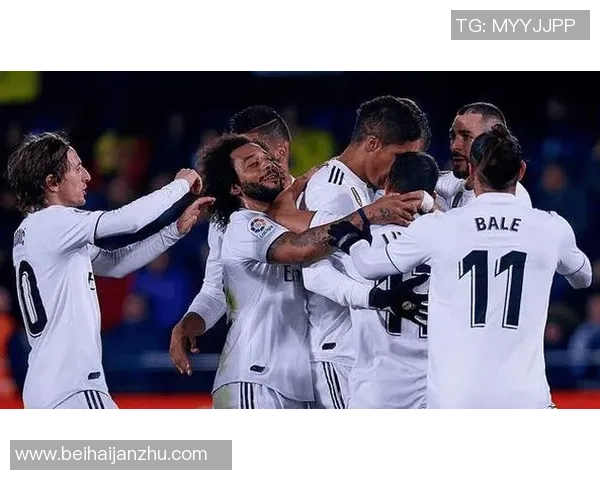 02至03赛季欧冠决赛皇马对曼联精彩高清视频回顾与分析